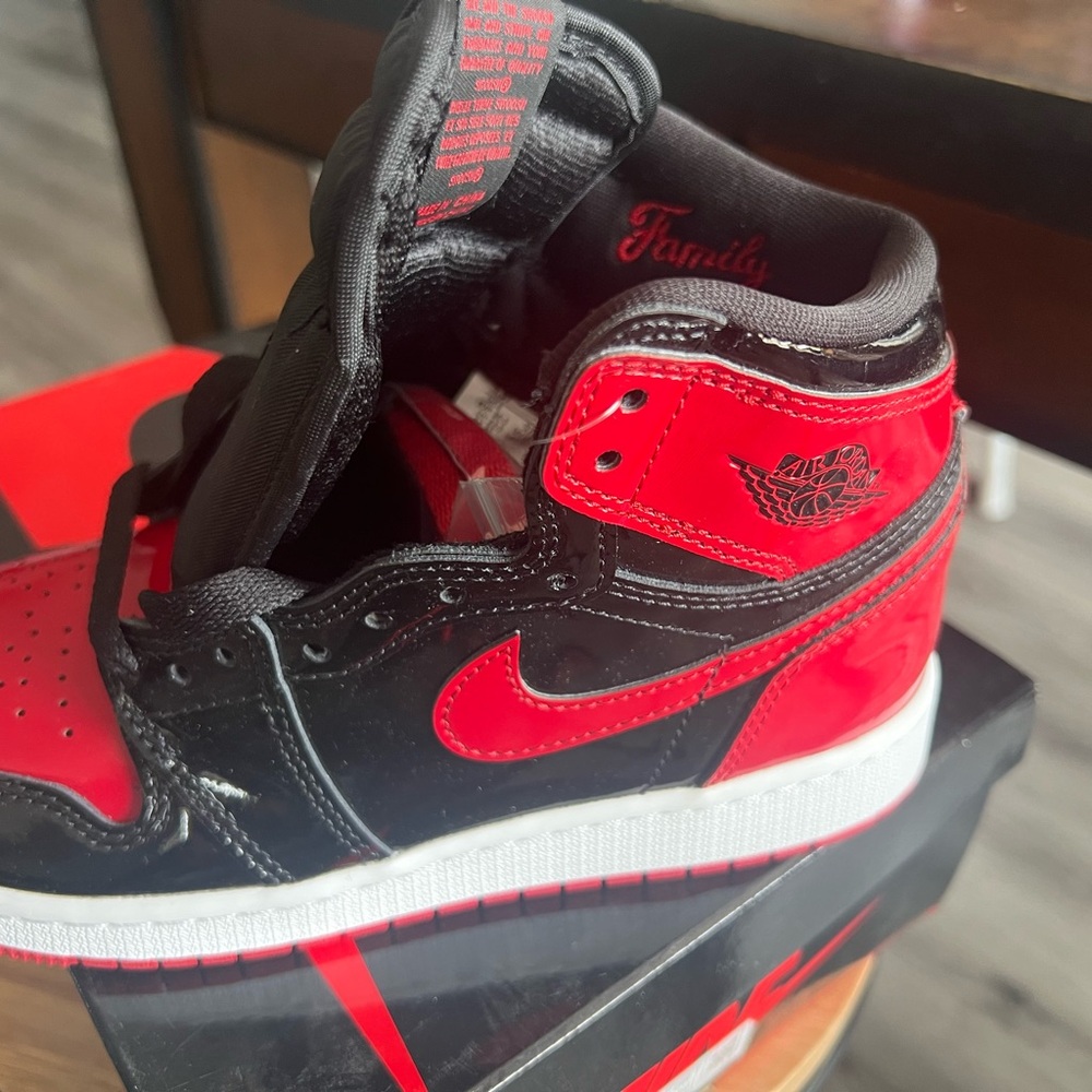 Nike Air Jordan 1 Retro High OG GS Black/Varsity Red-White Sneakers
